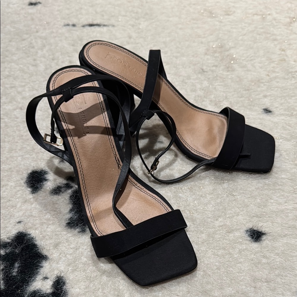 Elegant Black Strappy Sandals
